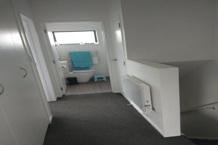 Photo of property in 4e Wattle Road, Sunnyvale, Auckland, 0612