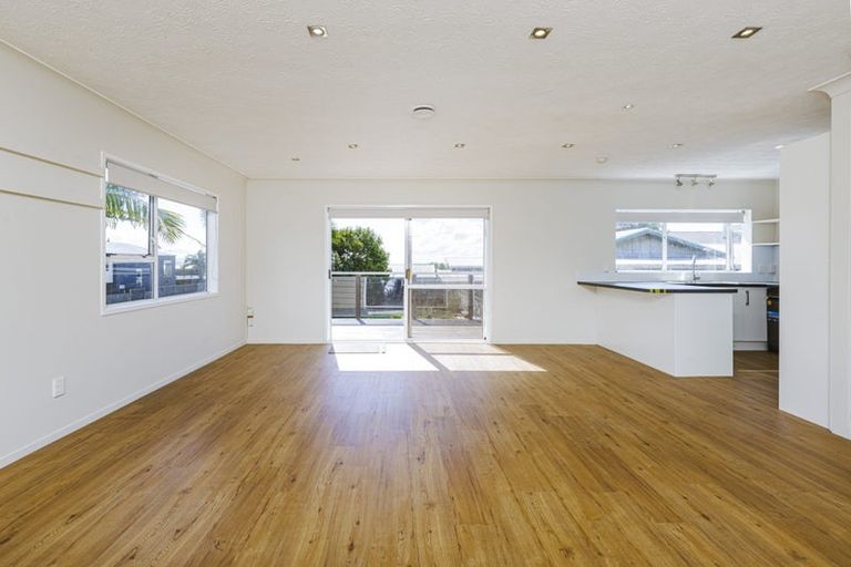 Photo of property in 3/3 Clarks Beach Road, Clarks Beach, 2122