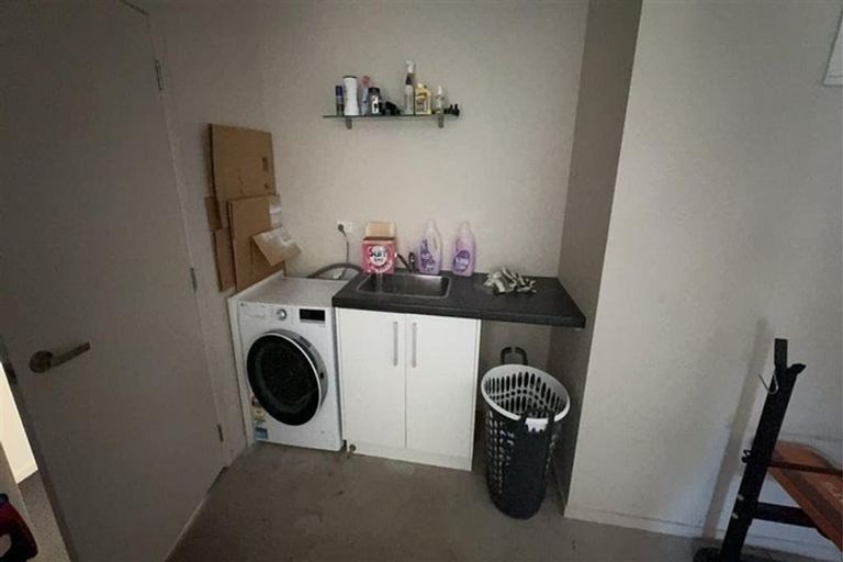 Photo of property in 9a Gillean Street, Havelock North, 4130