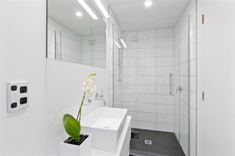 Photo of property in 73a Carlton Mill Road, Merivale, Christchurch, 8014