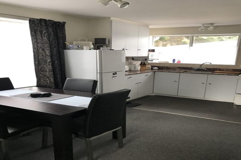 Photo of property in 2/72 Waratah Street, Avondale, Christchurch, 8061