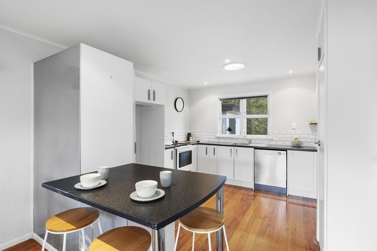 Photo of property in 99 Thomas Street, Stokes Valley, Lower Hutt, 5019