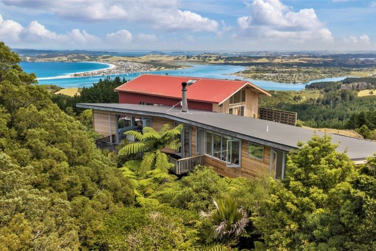 Photo of property in 197 Rodney Road, Whangateau, 0985