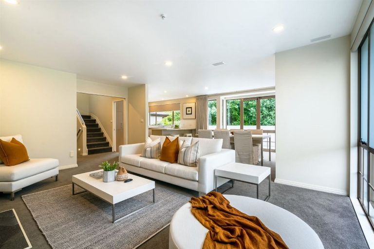 Photo of property in 2/35a Hart Road, Hauraki, Auckland, 0622