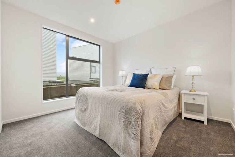 Photo of property in 6 Koropiko Lane, Flat Bush, Auckland, 2019