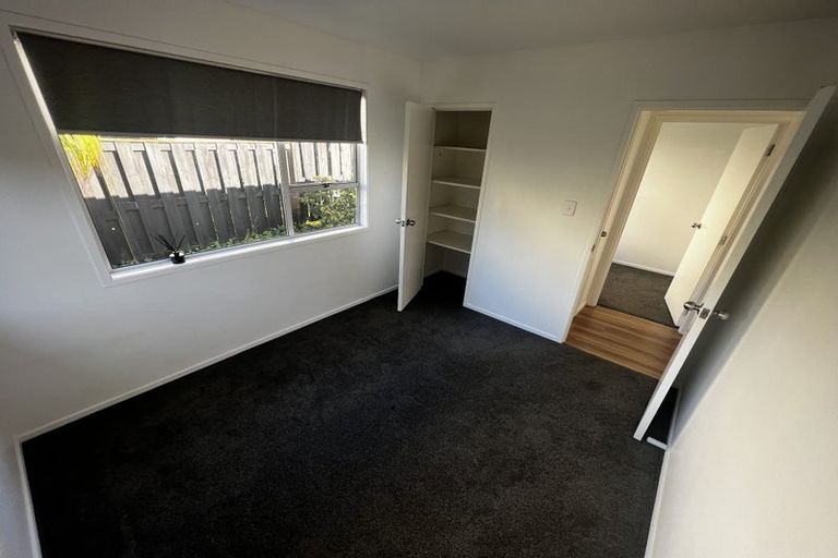 Photo of property in 1/7 Yarra Place, Botany Downs, Auckland, 2010