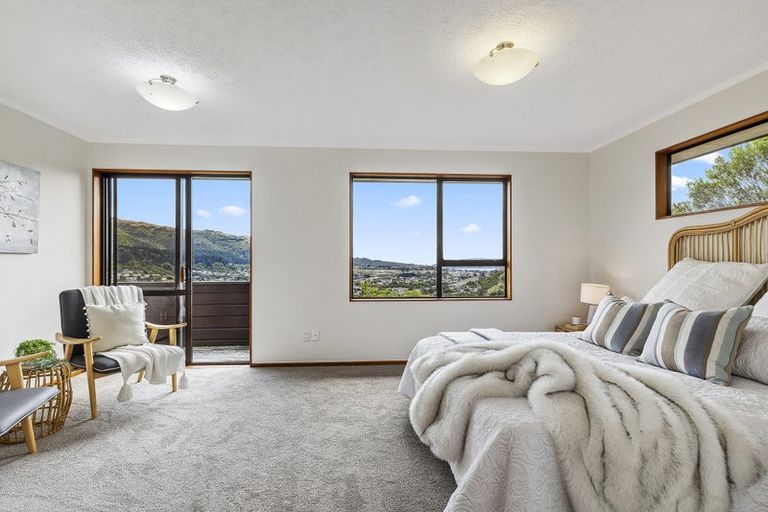 Photo of property in 14a Spicer Place, Tawa, Wellington, 5028