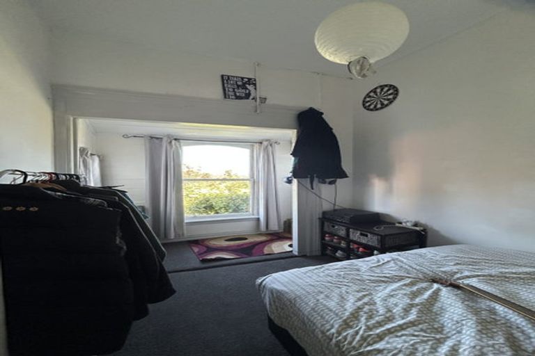 Photo of property in 70 Fairlie Terrace, Kelburn, Wellington, 6021