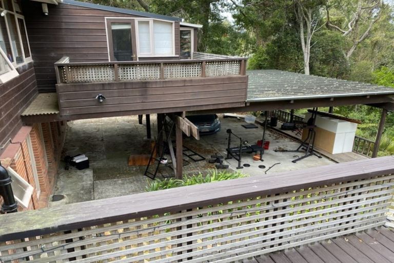 Photo of property in 69 Pupuke Road, Birkenhead, Auckland, 0627