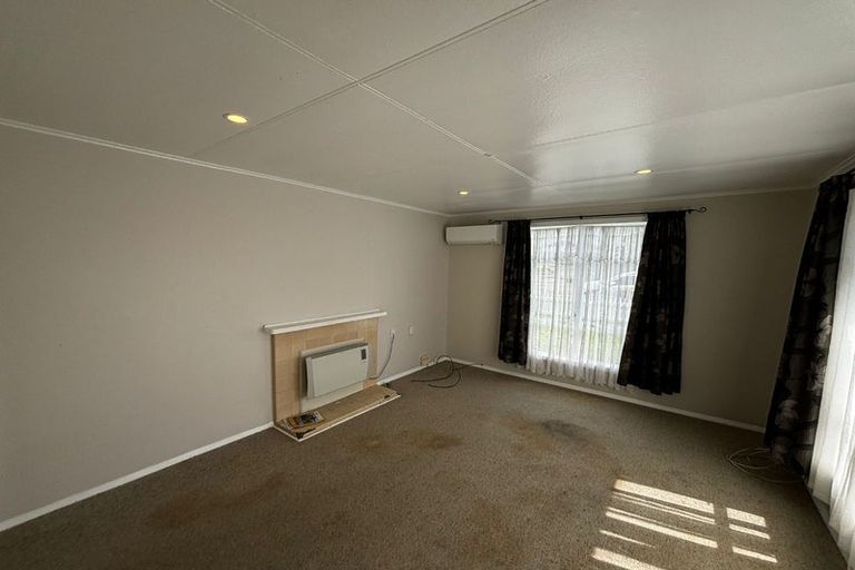 Photo of property in 67 Fairfield Road, Hawera, 4610