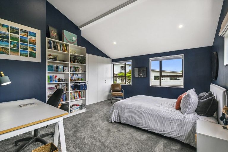 Photo of property in 35 Raumati Terrace, Khandallah, Wellington, 6035