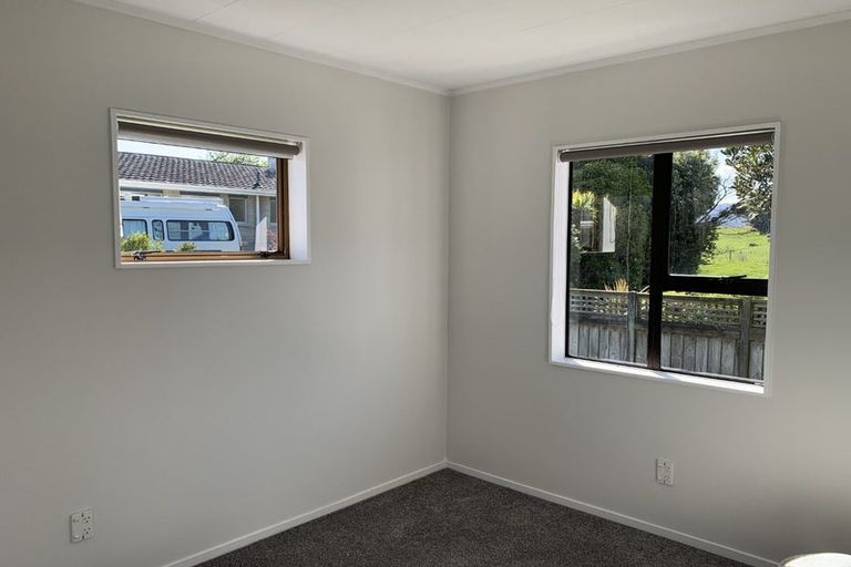 Photo of property in 70 Toi Street, Otaki Beach, Otaki, 5512