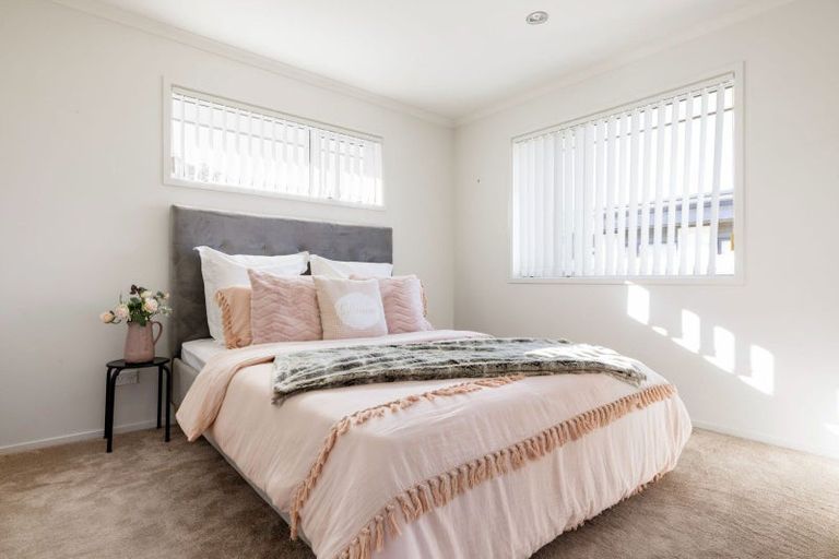 Photo of property in 24 Shrule Place, Huntington, Hamilton, 3210