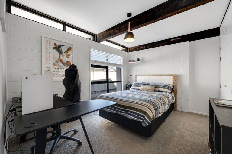 Photo of property in 7 Tabago Place, Half Moon Bay, Auckland, 2012