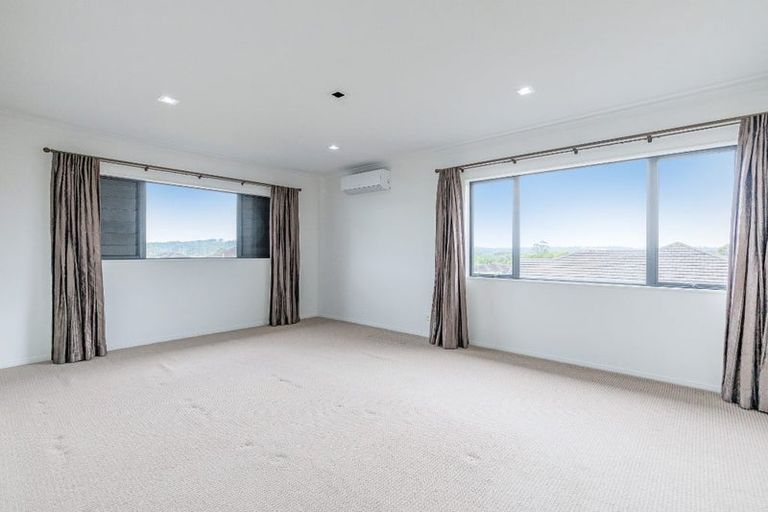 Photo of property in 42 Oakway Drive, Schnapper Rock, Auckland, 0632