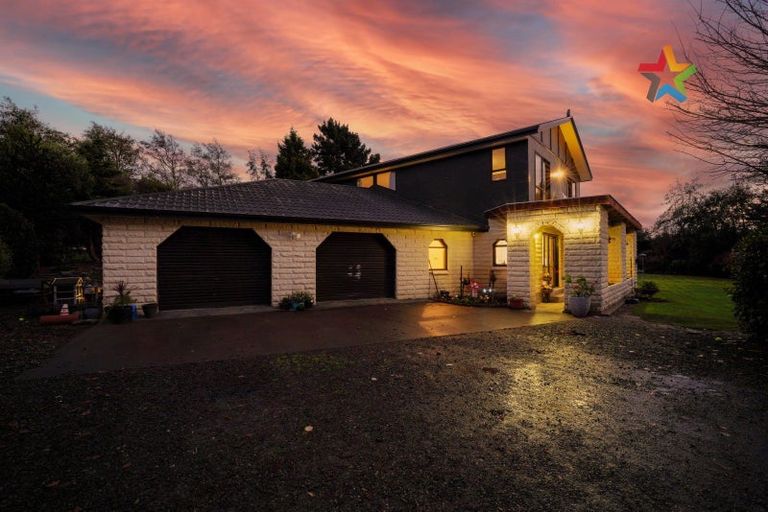 Photo of property in 220 Mill Road South, Seaward Bush, Invercargill, 9871