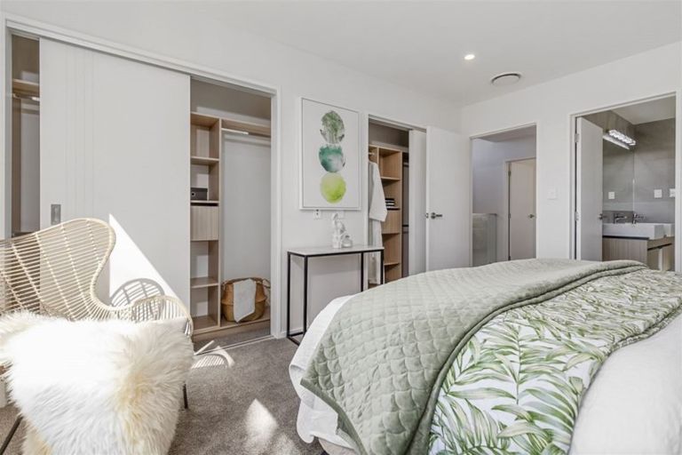 Photo of property in 5 Korari Way, Unsworth Heights, Auckland, 0632