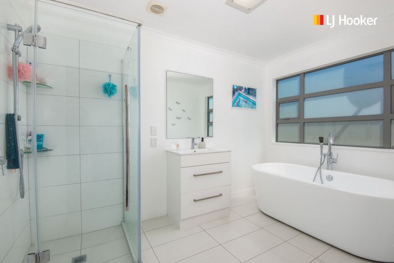 Photo of property in 4b Clayton Street, Saint Clair, Dunedin, 9012