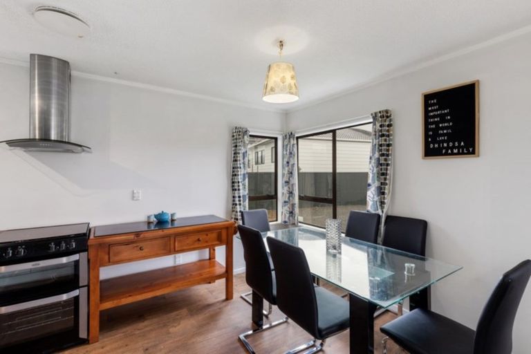 Photo of property in 16a Jasmine Grove, Maungaraki, Lower Hutt, 5010