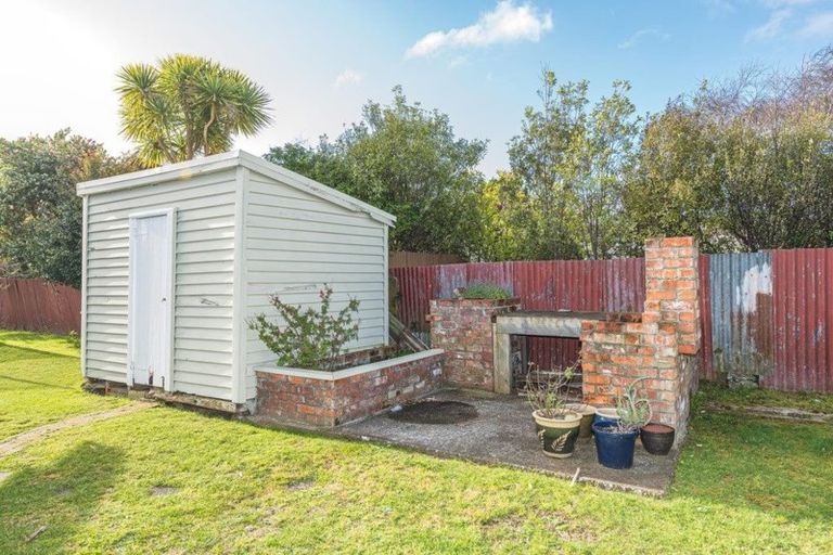 Photo of property in 2 Moore Avenue, Tawhero, Whanganui, 4501