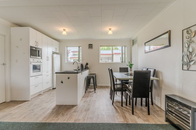 Photo of property in 15 Macaulay Place, Twizel, 7901