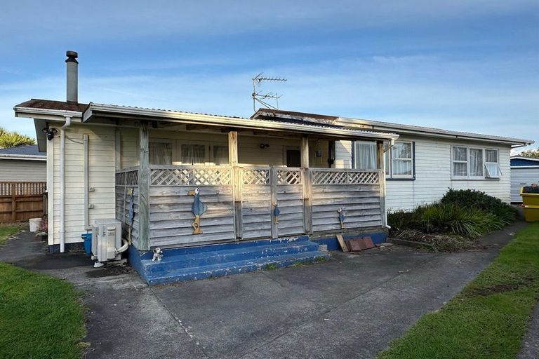 Photo of property in 49 Hume Street, Waitara, 4320