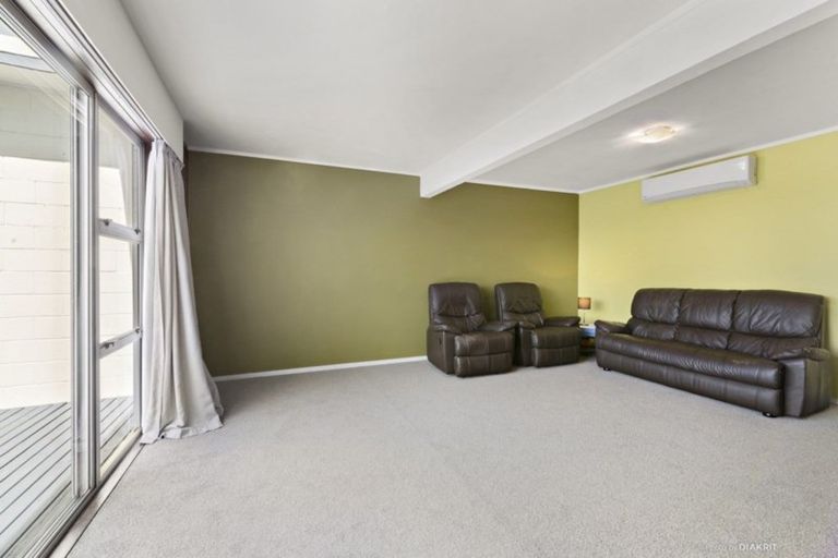 Photo of property in 1/16 Orissa Crescent, Broadmeadows, Wellington, 6035