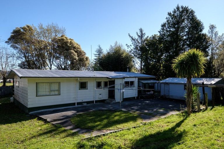 Photo of property in 49 Lawrence Place, Outer Kaiti, Gisborne, 4010
