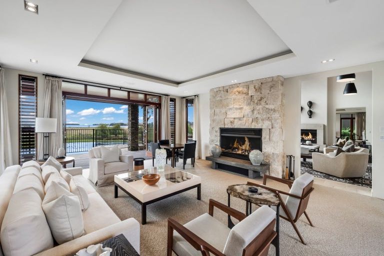 Photo of property in 42 Porterfield Road, Whitford, Howick, 2571