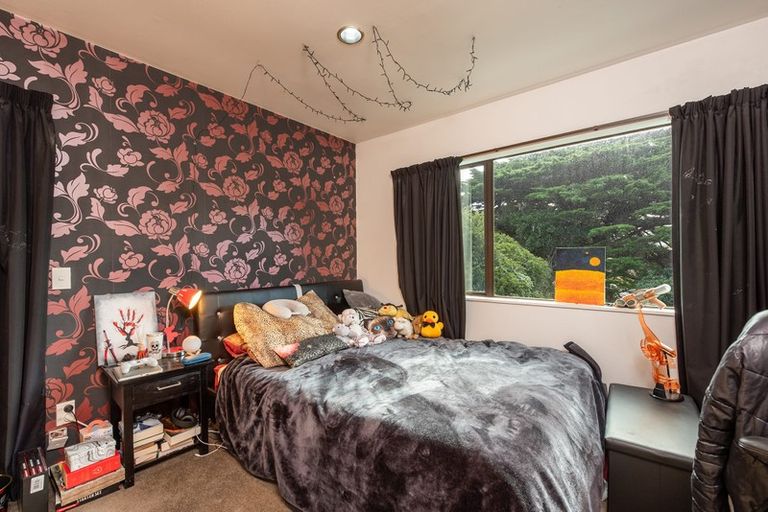 Photo of property in 59 Helston Road, Paparangi, Wellington, 6037