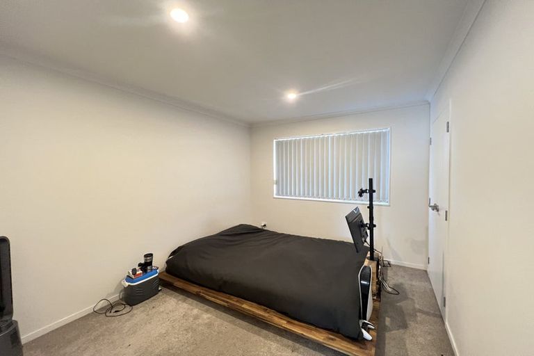 Photo of property in 1c Deering Place, Papatoetoe, Auckland, 2025