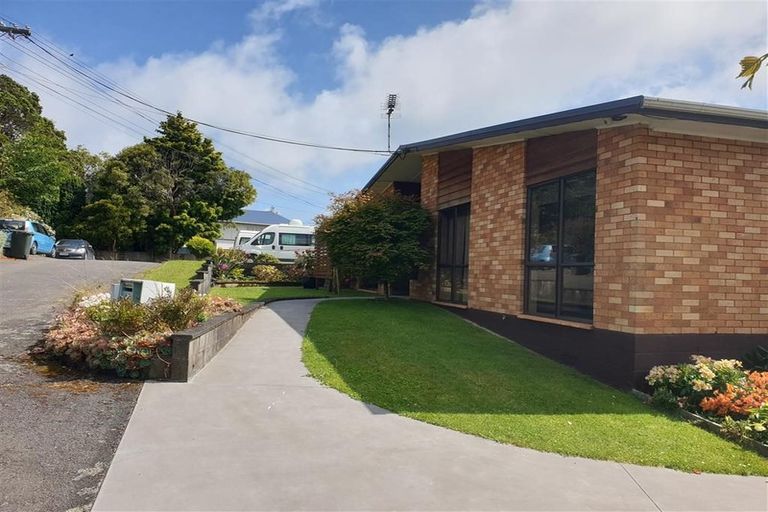 Photo of property in 12 Hillside Crescent, Westown, New Plymouth, 4310