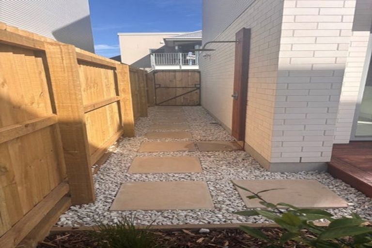 Photo of property in 3/50 Marine Parade, North New Brighton, Christchurch, 8083