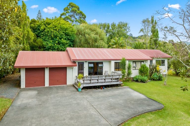 Photo of property in 1110 Leigh Road, Matakana, Warkworth, 0985
