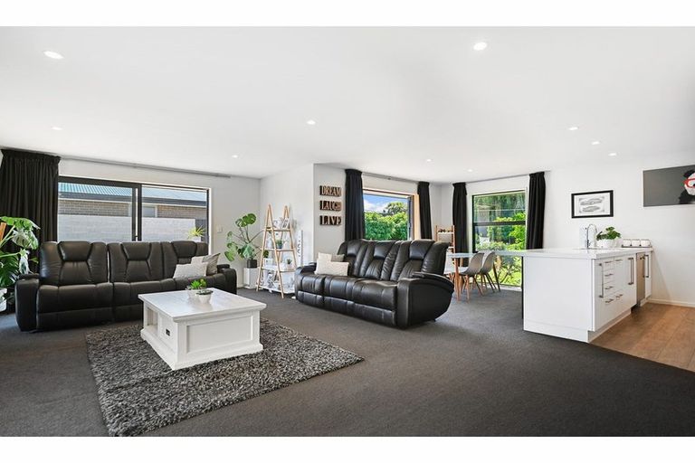 Photo of property in 32 Quartz Drive, Rolleston, 7614