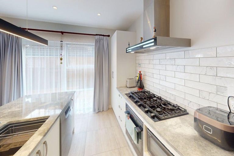 Photo of property in 32 Union Street, Hokowhitu, Palmerston North, 4410