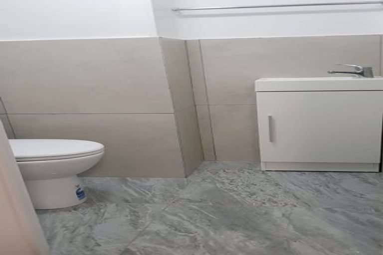 Photo of property in 26 Dunraven Place, Torbay, Auckland, 0630