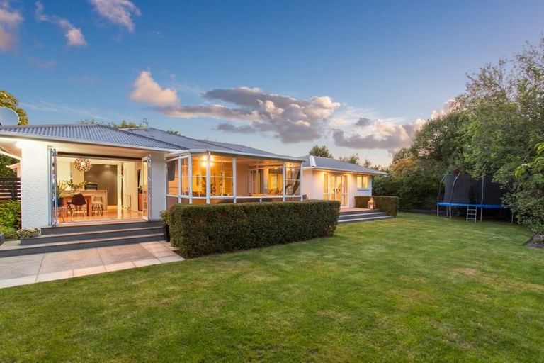 Photo of property in 21 Braithwaite Street, Ilam, Christchurch, 8041