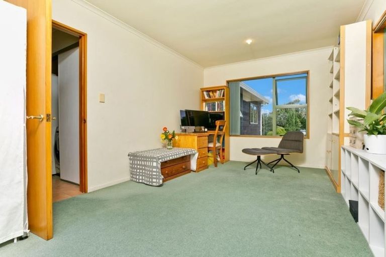 Photo of property in 3 Egret Court, Unsworth Heights, Auckland, 0632