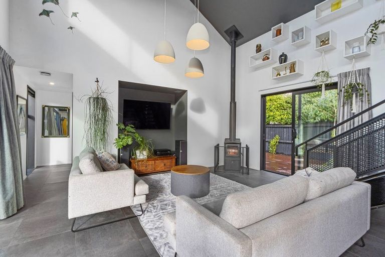 Photo of property in 5a Cherry Place, Casebrook, Christchurch, 8051