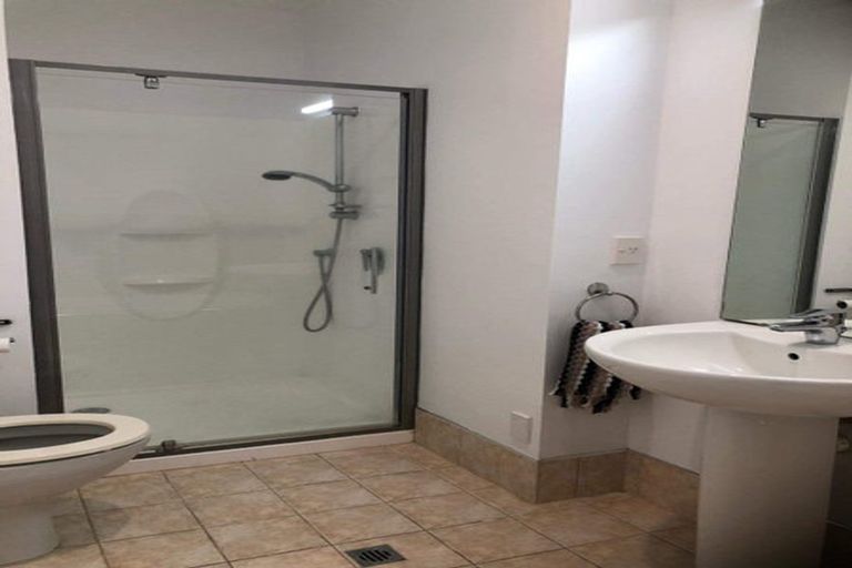 Photo of property in 4/44 Carlos Drive, Flat Bush, Auckland, 2016