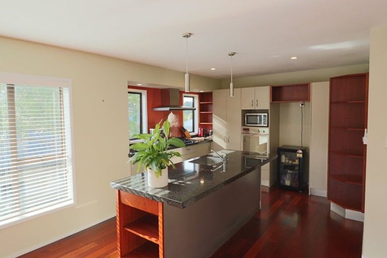 Photo of property in 55 Dignan Street, Point Chevalier, Auckland, 1022