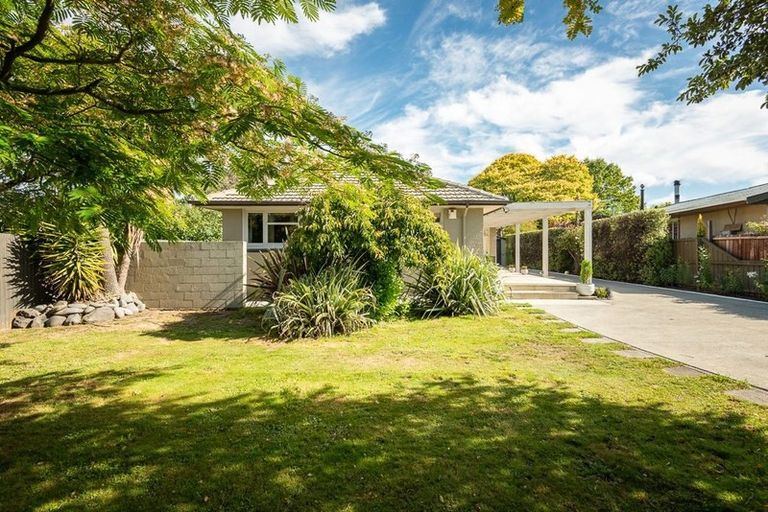 Photo of property in 615 Harewood Road, Harewood, Christchurch, 8051