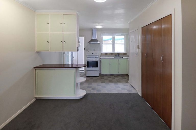 Photo of property in 4 Heather Grove, Fairfield, Lower Hutt, 5011