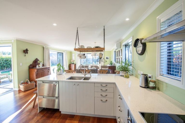 Photo of property in 40 Church Street, Oxford, 7430