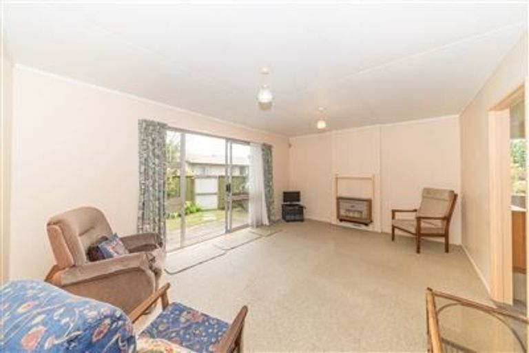 Photo of property in 56 Stillwater Place, Westbrook, Palmerston North, 4412