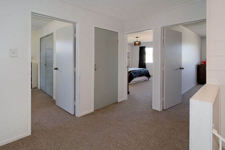 Photo of property in 3/2a Bowers Road, Glen Eden, Auckland, 0602