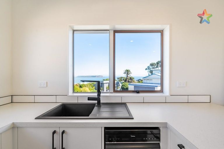 Photo of property in 30a The Track, Plimmerton, Porirua, 5026