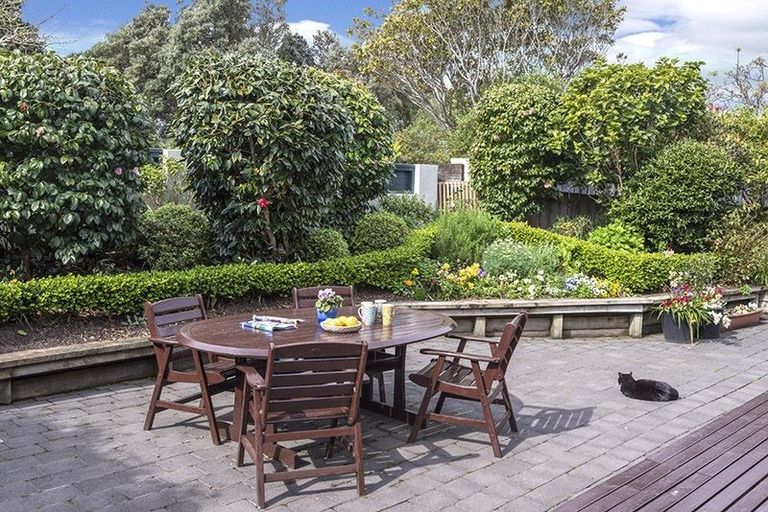 Photo of property in 17 Stevenson Way, Cockle Bay, Auckland, 2014