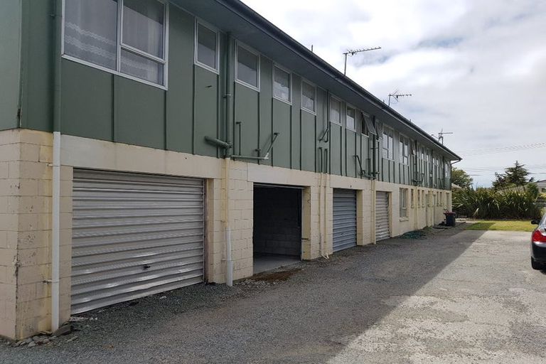 Photo of property in 107 Waltham Road, Sydenham, Christchurch, 8023